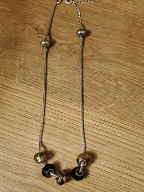 Silver-Tone Women’s Bead Chain Necklace in Black and Silver